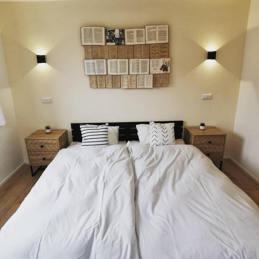 Moderne Ferienwohnungen Mit Designbad Petting ภายนอก รูปภาพ